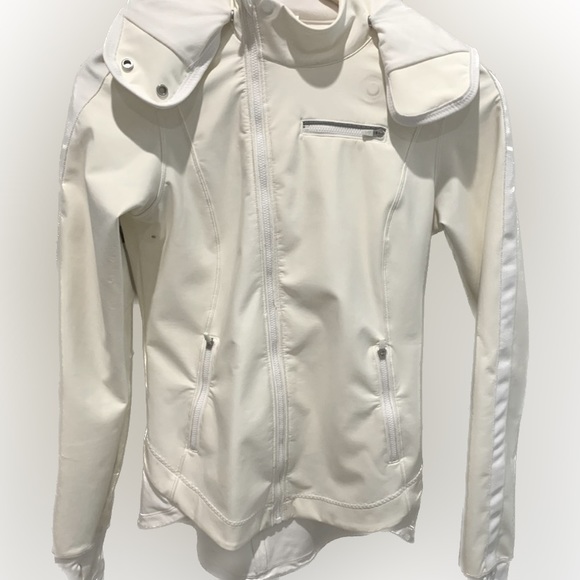 Lululemon jacket - Picture 2 of 3